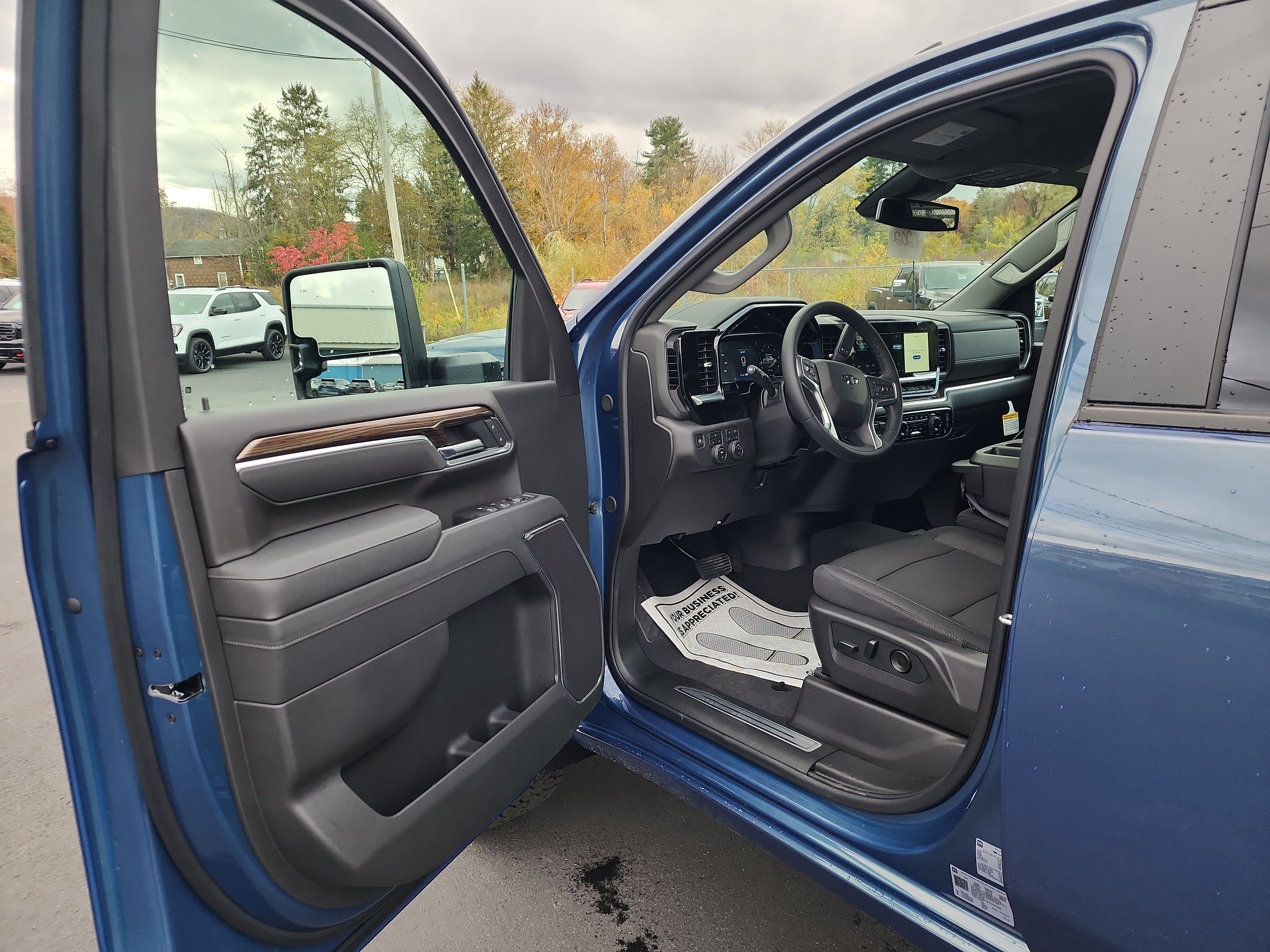 New 2026 Chevrolet Silverado 2500 LT image 10