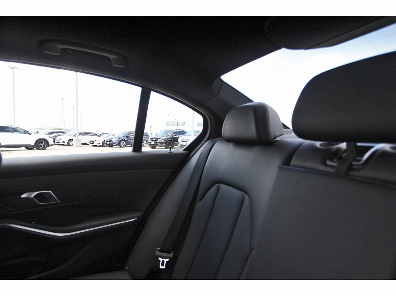 Used 2026 BMW 330i xDrive Sedan AWD/4WD image 11