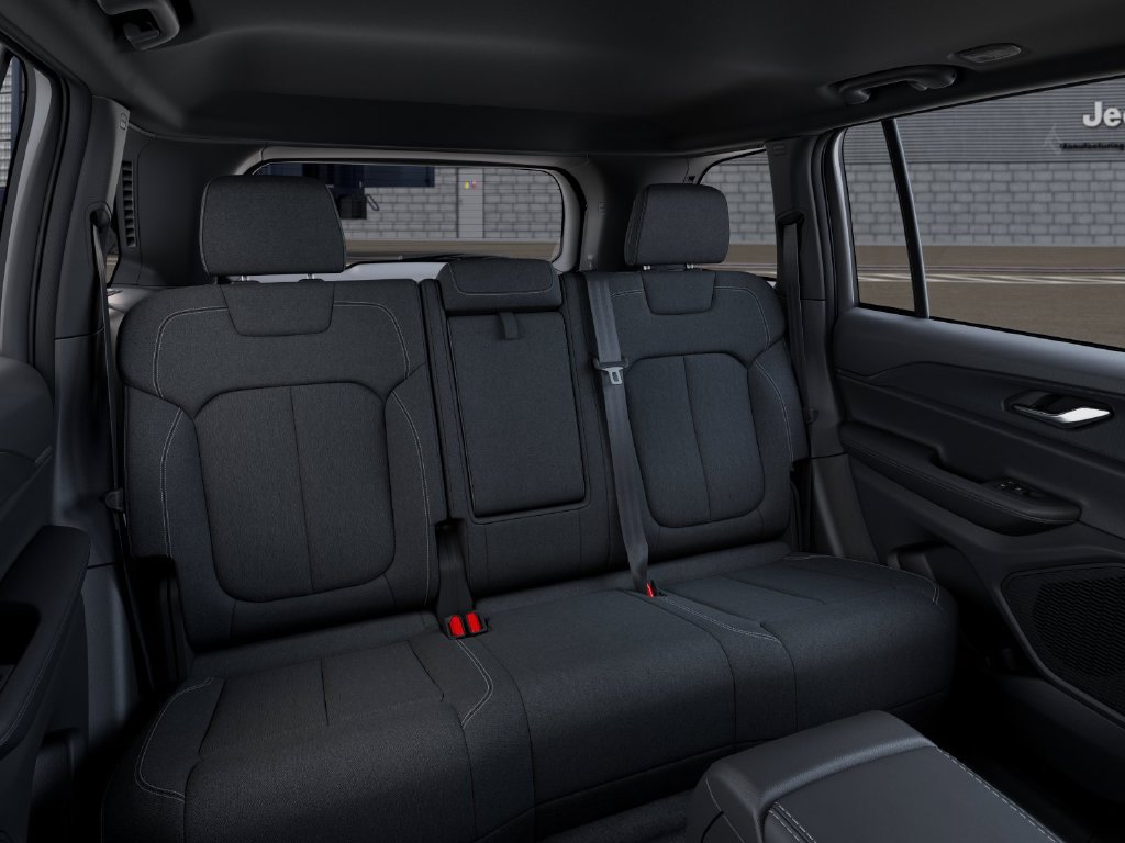 New 2025 Jeep Grand Cherokee Laredo X w/ Luxury Tech Group I RWD image 16