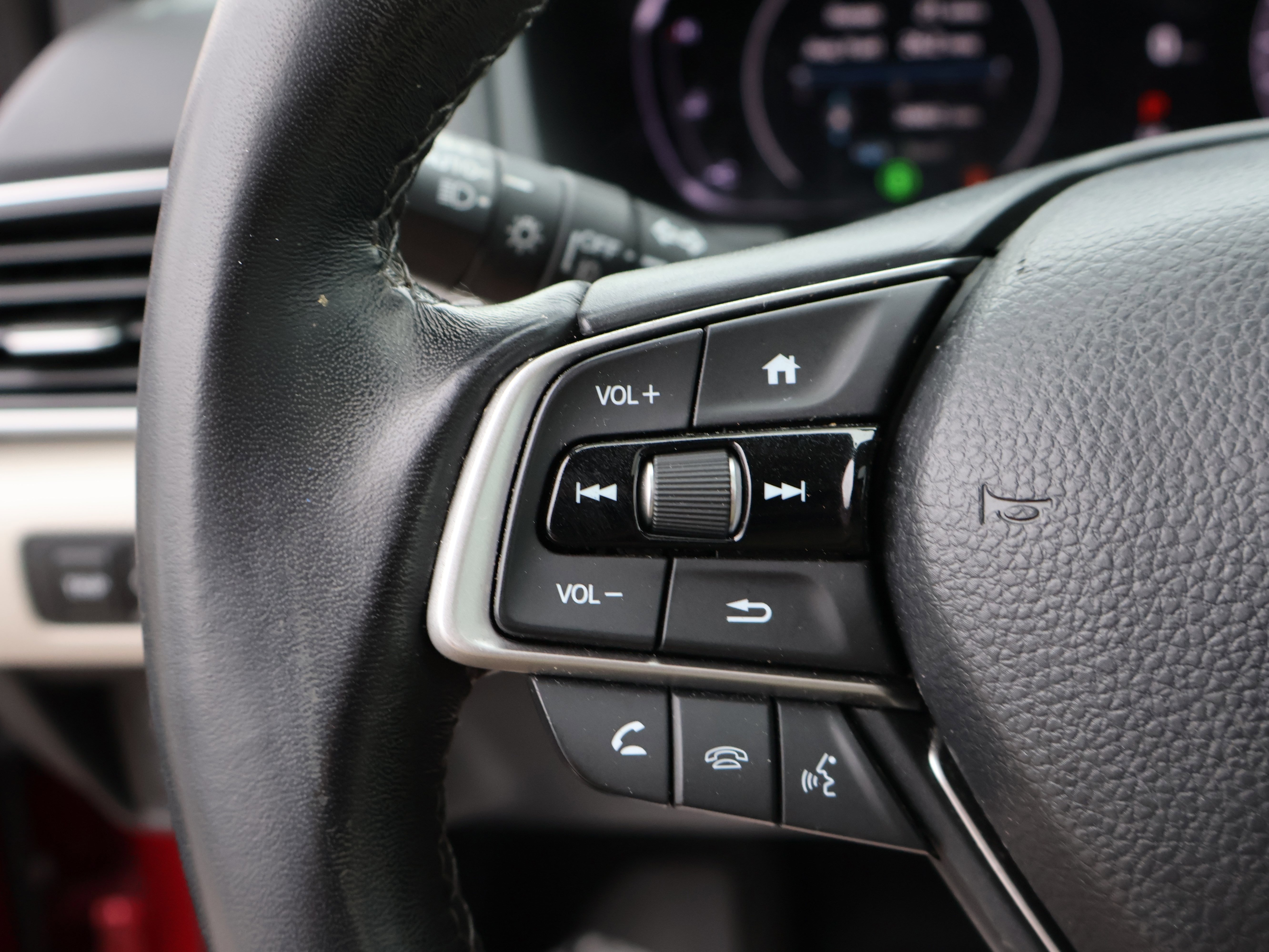 Used 2021 Honda Accord EX-L image 36