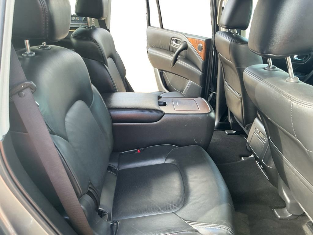 Used 2024 Nissan Armada SL w/ Captain's Chairs Package image 16