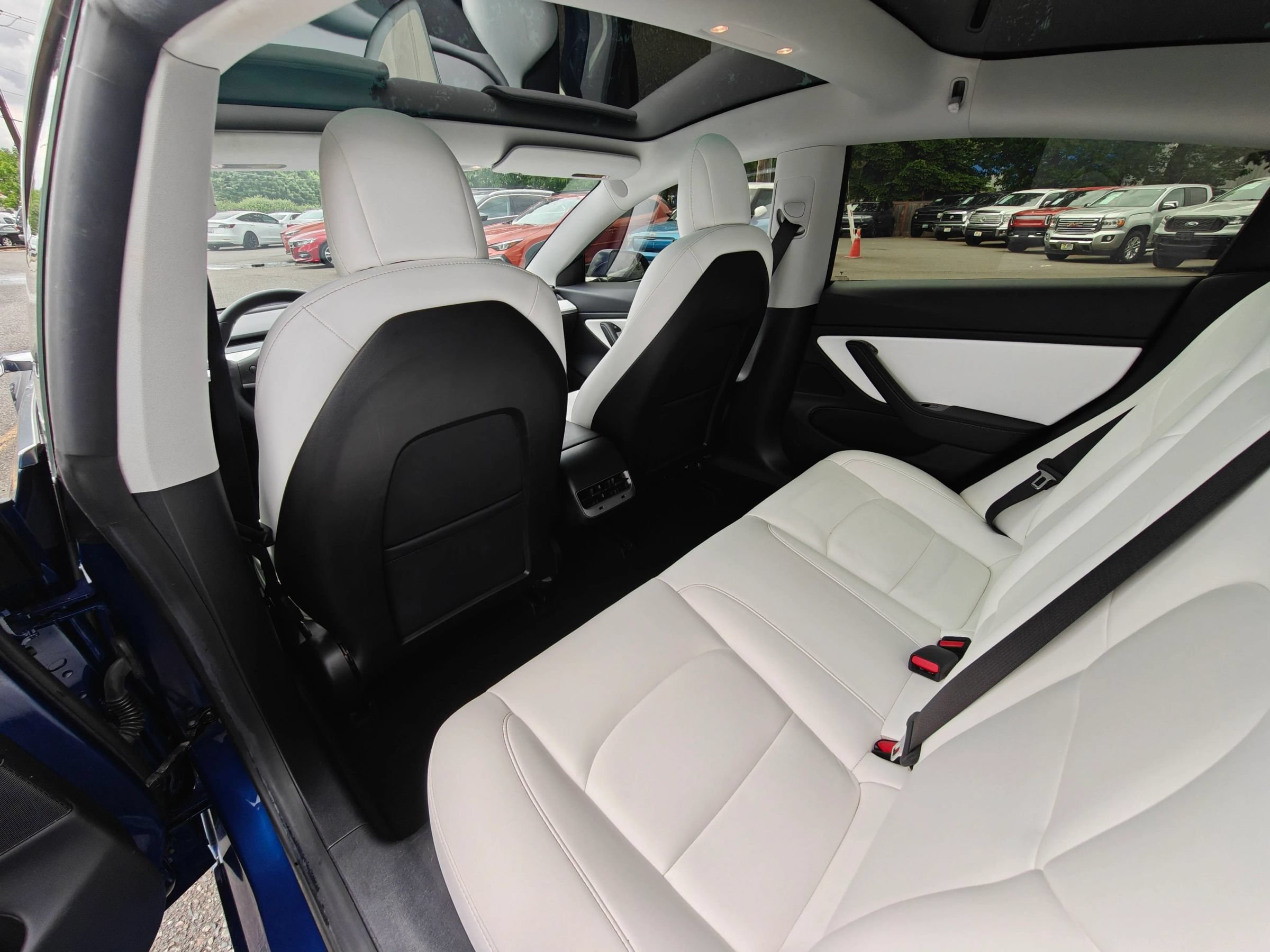 Used 2019 Tesla Model 3 Performance AWD/4WD image 29