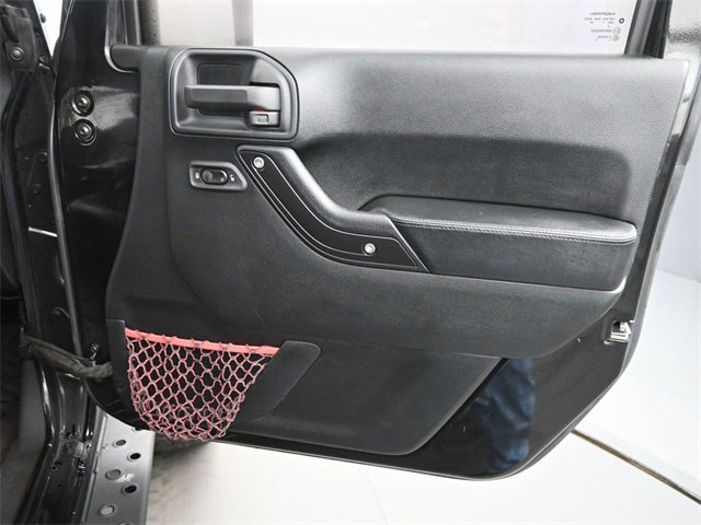 Used 2017 Jeep Wrangler Unlimited Rubicon image 20