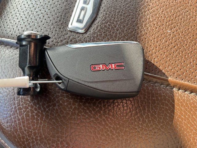 Used 2024 GMC Sierra 3500 Denali image 64