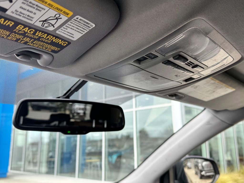 Used 2015 Toyota Highlander XLE image 29