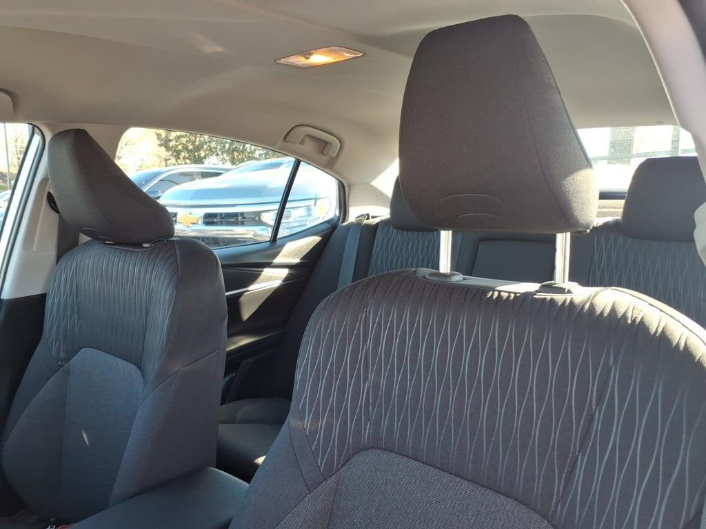 Used 2025 Toyota Camry LE image 17