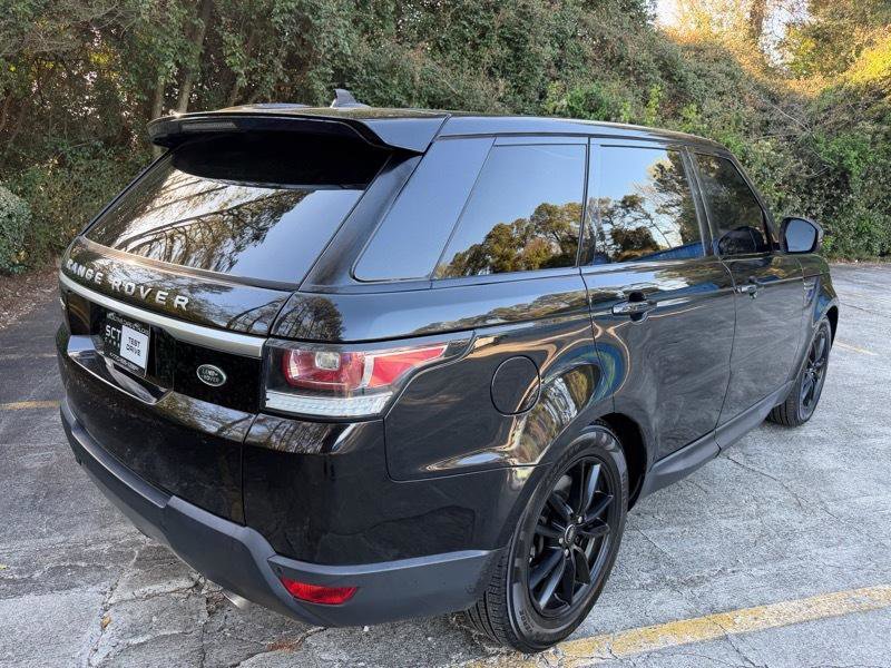 Used 2016 Land Rover Range Rover Sport SE image 11