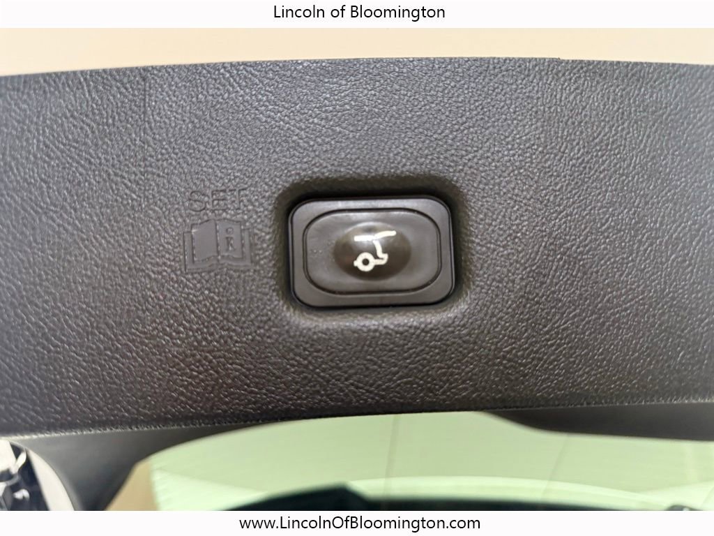 Certified 2022 Lincoln Nautilus Reserve w/ Equipment Group 201A image 63