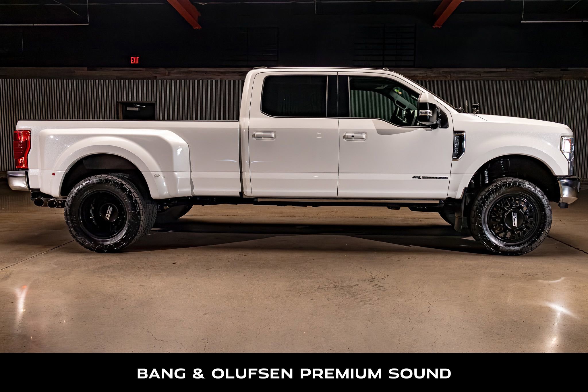 Used 2022 Ford F350 Lariat w/ Lariat Ultimate Package AWD/4WD image 10