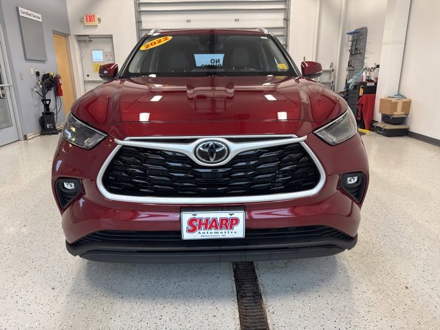 Used 2022 Toyota Highlander XLE image 4