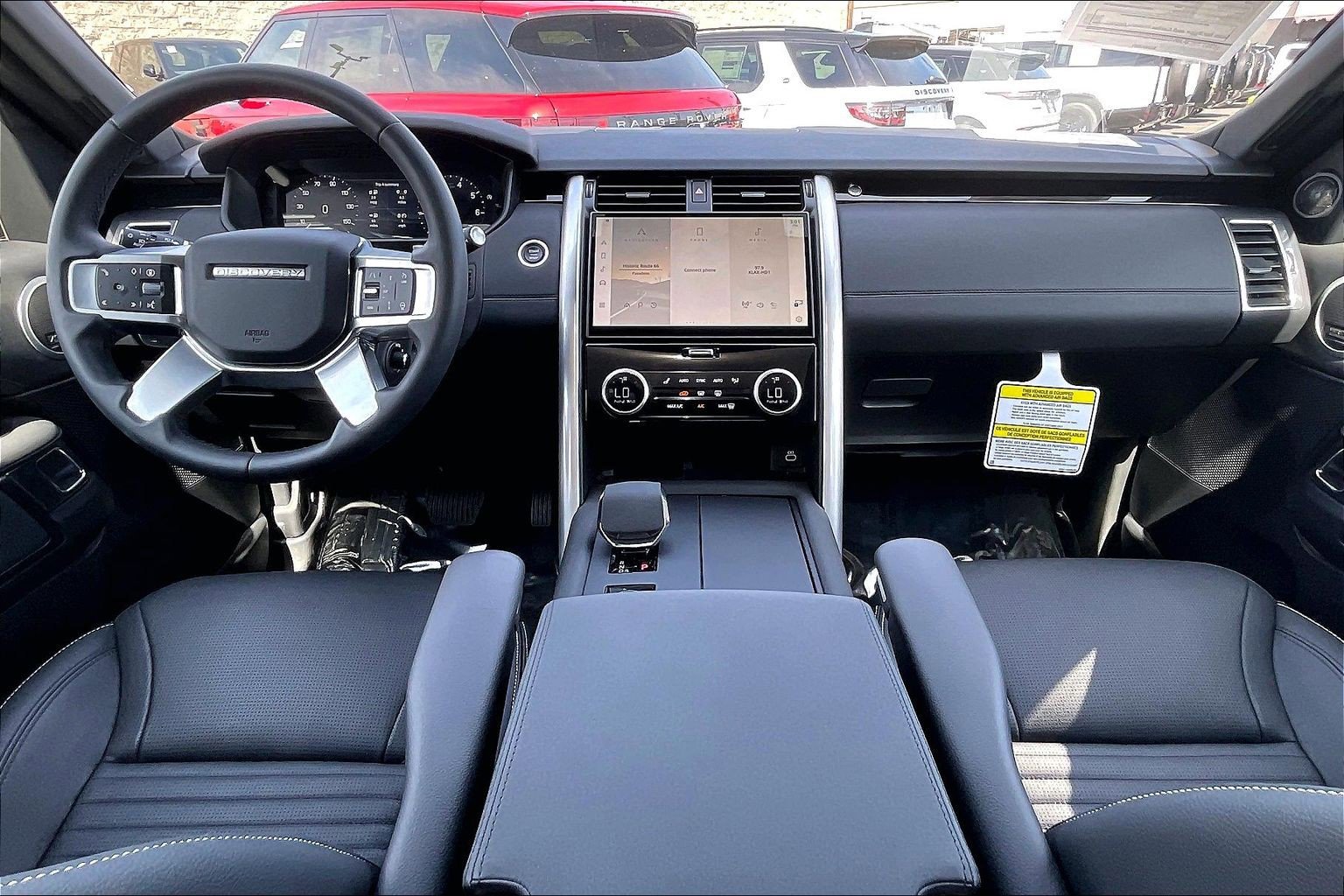 Certified 2025 Land Rover Discovery S image 15
