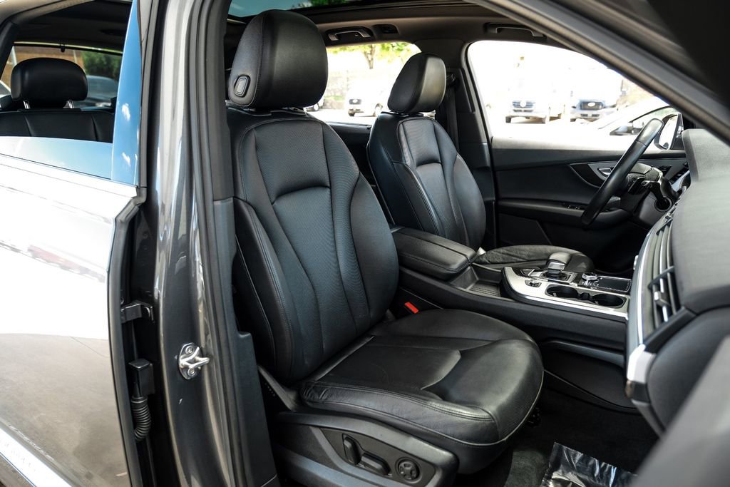 Used 2018 Audi Q7 2.0T Premium Plus AWD/4WD image 39