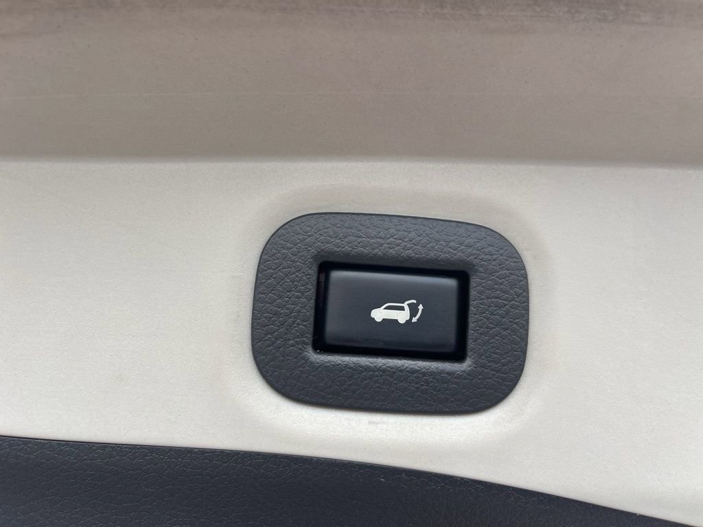 Used 2014 Nissan Rogue SL w/ SL Premium Package image 14