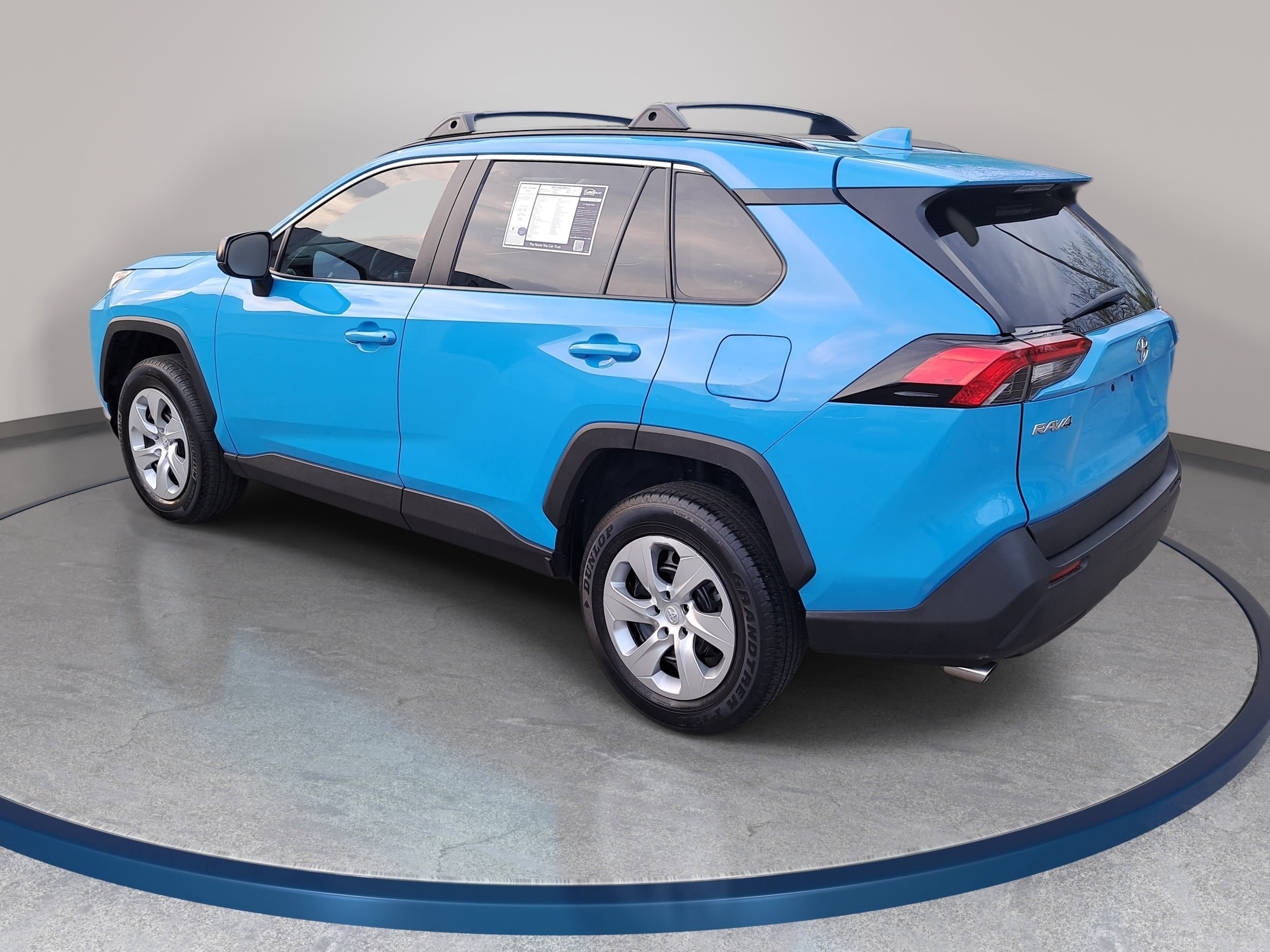 Used 2020 Toyota RAV4 LE image 7