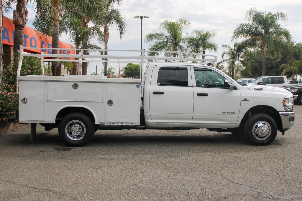 Used 2021 RAM 3500 Tradesman w/ Chrome Appearance Group AWD/4WD image 11