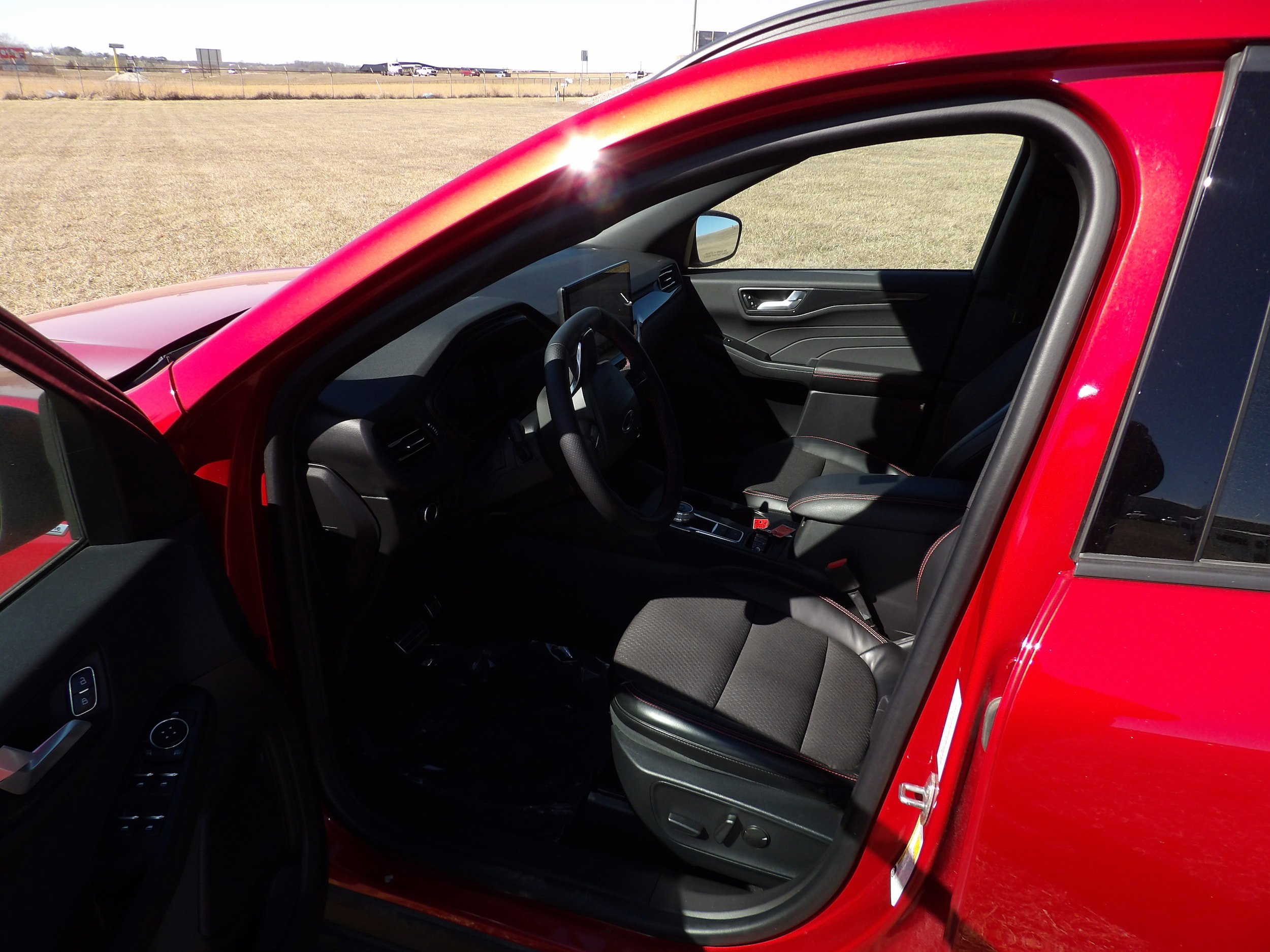 Used 2024 Ford Escape ST-Line w/ Tech Pack #1 image 9