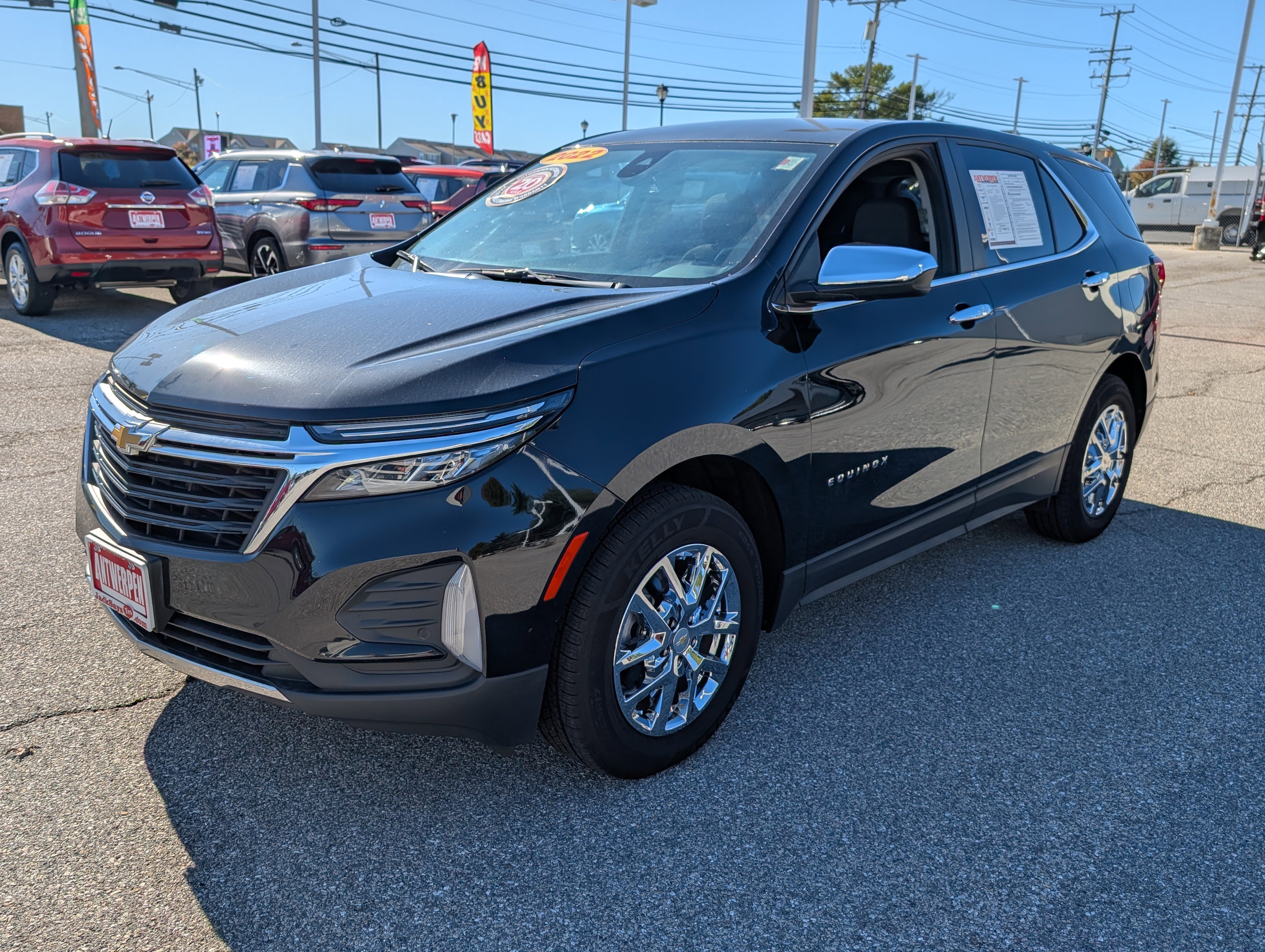 Used 2022 Chevrolet Equinox LT w/ Driver Convenience Package image 7