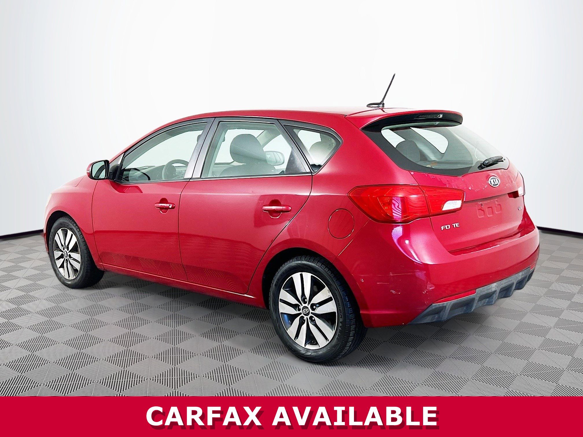 Used 2013 Kia Forte EX image 25