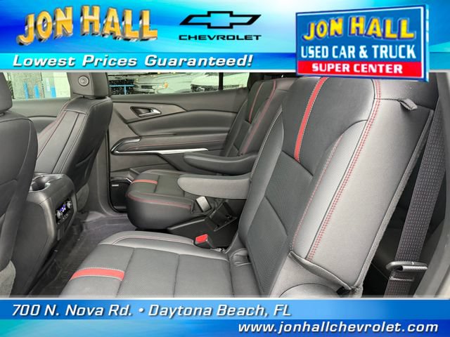 Used 2025 Chevrolet Traverse RS w/ LPO, Floor Liner Package FWD image 19