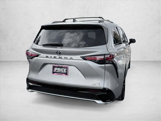 Used 2022 Toyota Sienna XSE w/ XSE Plus Package video 4
