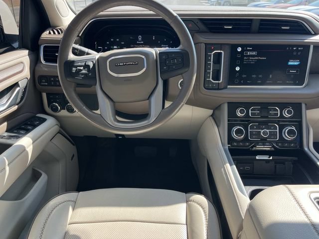 Used 2022 GMC Yukon Denali AWD/4WD image 13