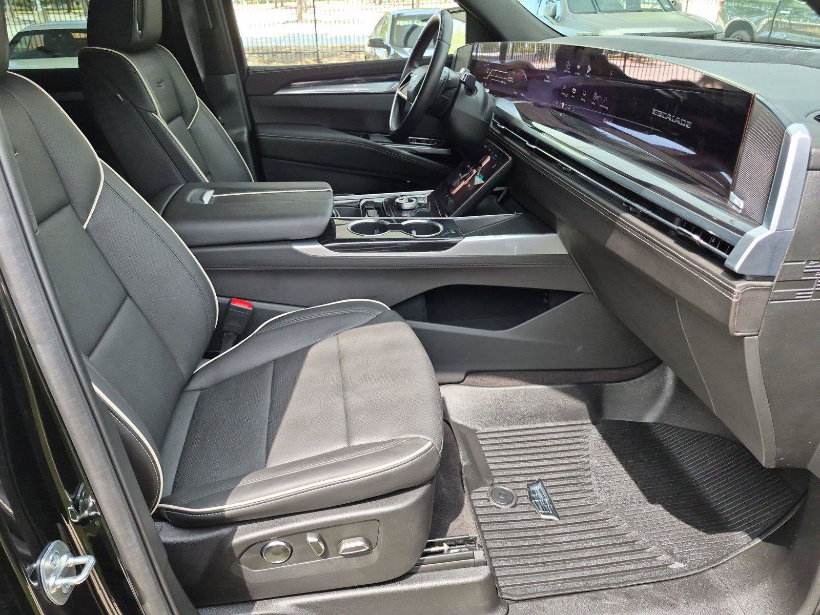 Used 2025 Cadillac Escalade Sport w/ Touring Package AWD/4WD image 28