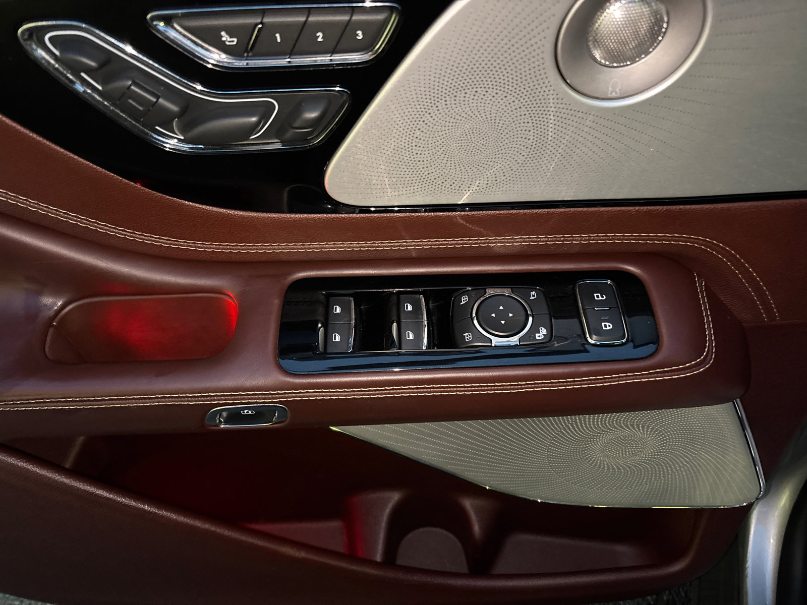 Used 2020 Lincoln Aviator Black Label w/ Dynamic Handling Package image 13