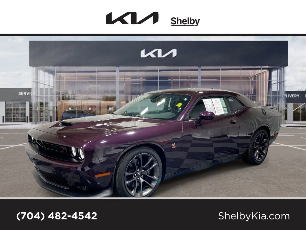 Used 2022 Dodge Challenger R/T Scat Pack image 1