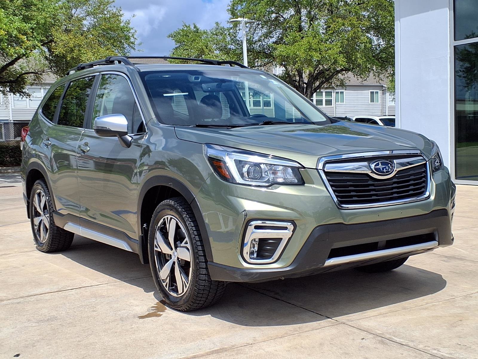 Used 2020 Subaru Forester Touring AWD/4WD image 2