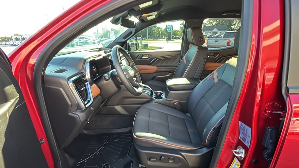 Used 2024 GMC Canyon AT4 w/ Technology Package AWD/4WD image 27