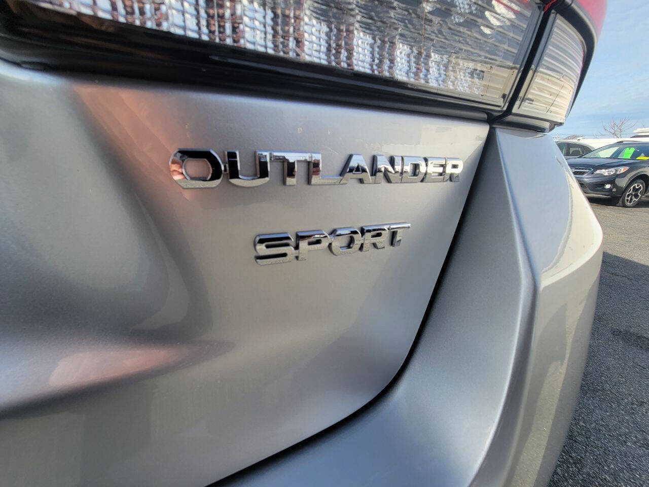 Used 2021 Mitsubishi Outlander Sport ES image 29