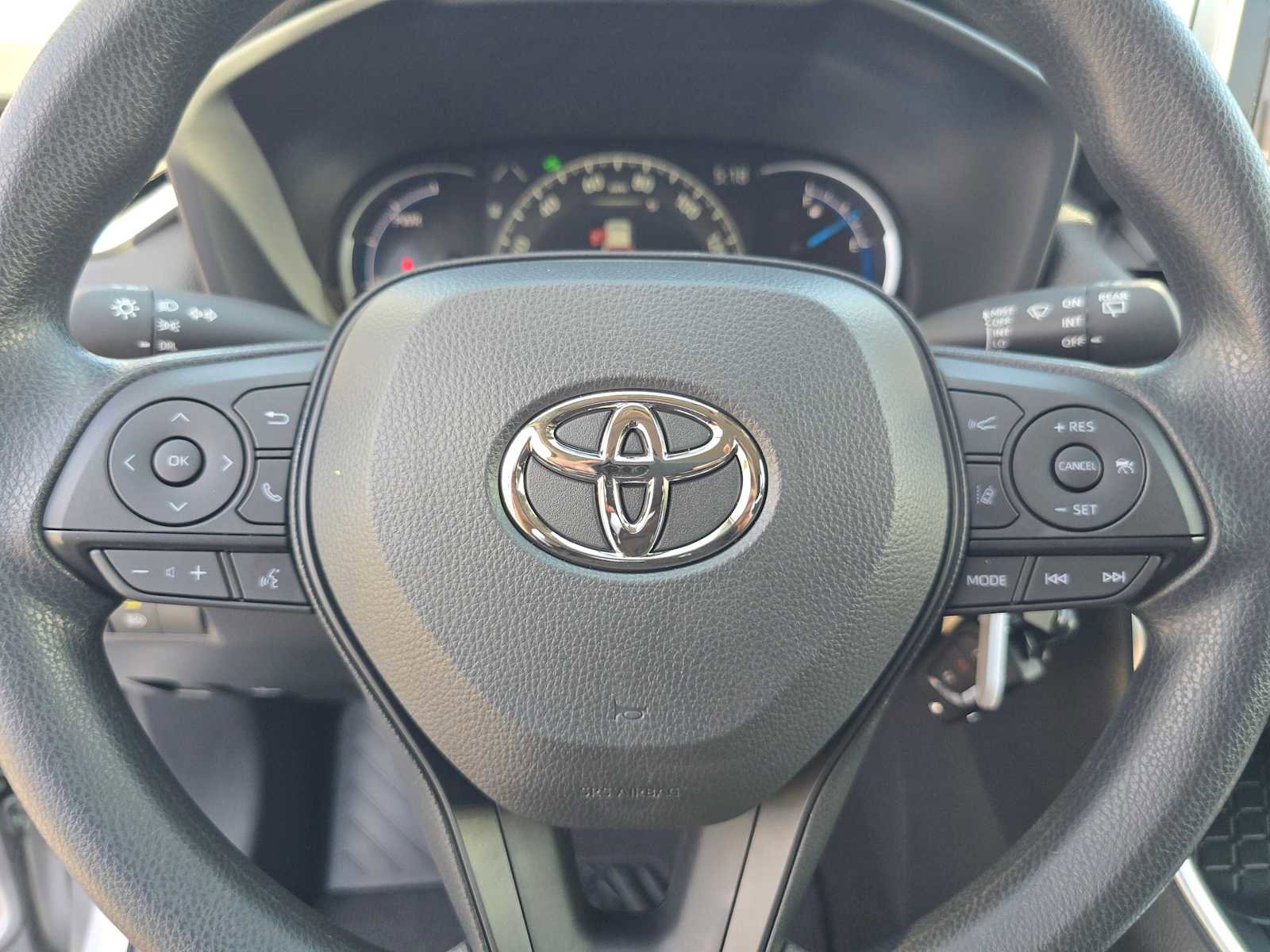 Certified 2025 Toyota RAV4 LE image 19
