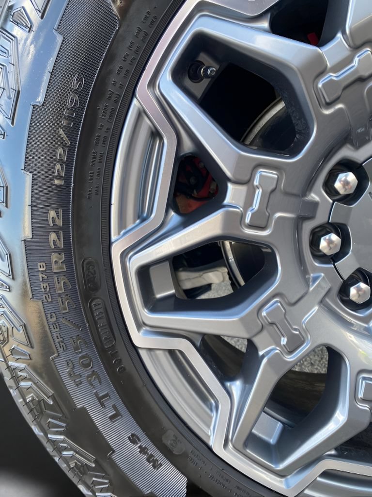 Used 2026 GMC Hummer EV SUV AWD/4WD image 38