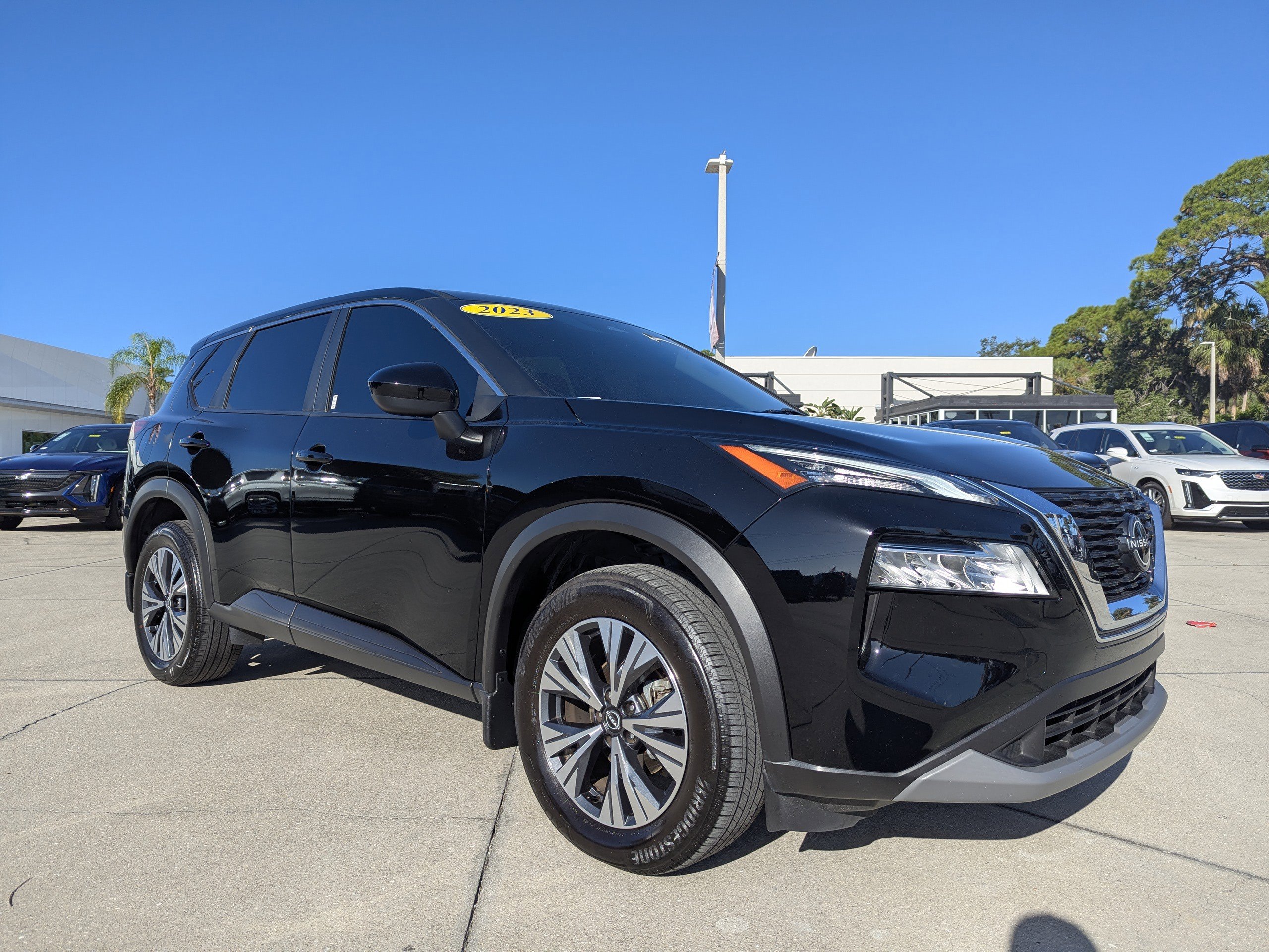 Used 2023 Nissan Rogue SV
