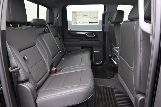 New 2026 Chevrolet Silverado 2500 LTZ w/ LTZ Convenience Package AWD/4WD image 30