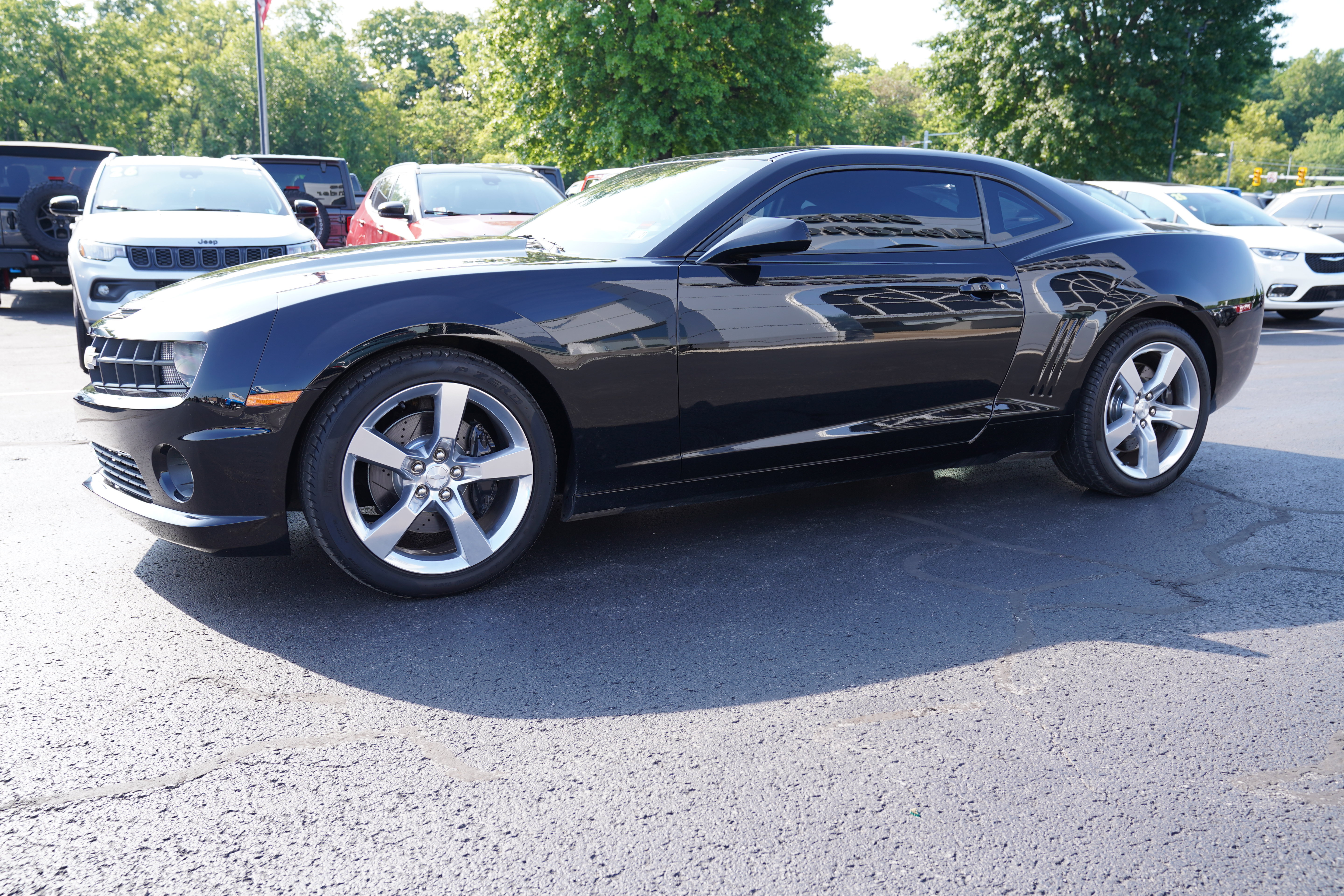 Used 2010 Chevrolet Camaro SS w/ RS Package RWD image 8
