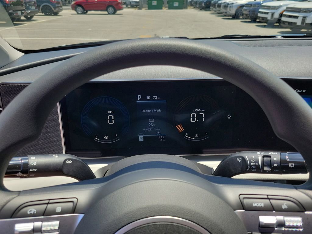 Used 2025 Hyundai Tucson SE image 18