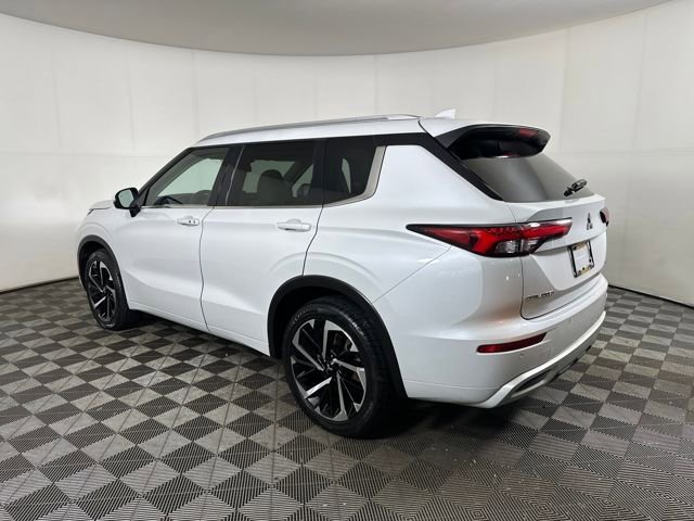 Used 2024 Mitsubishi Outlander SEL image 5