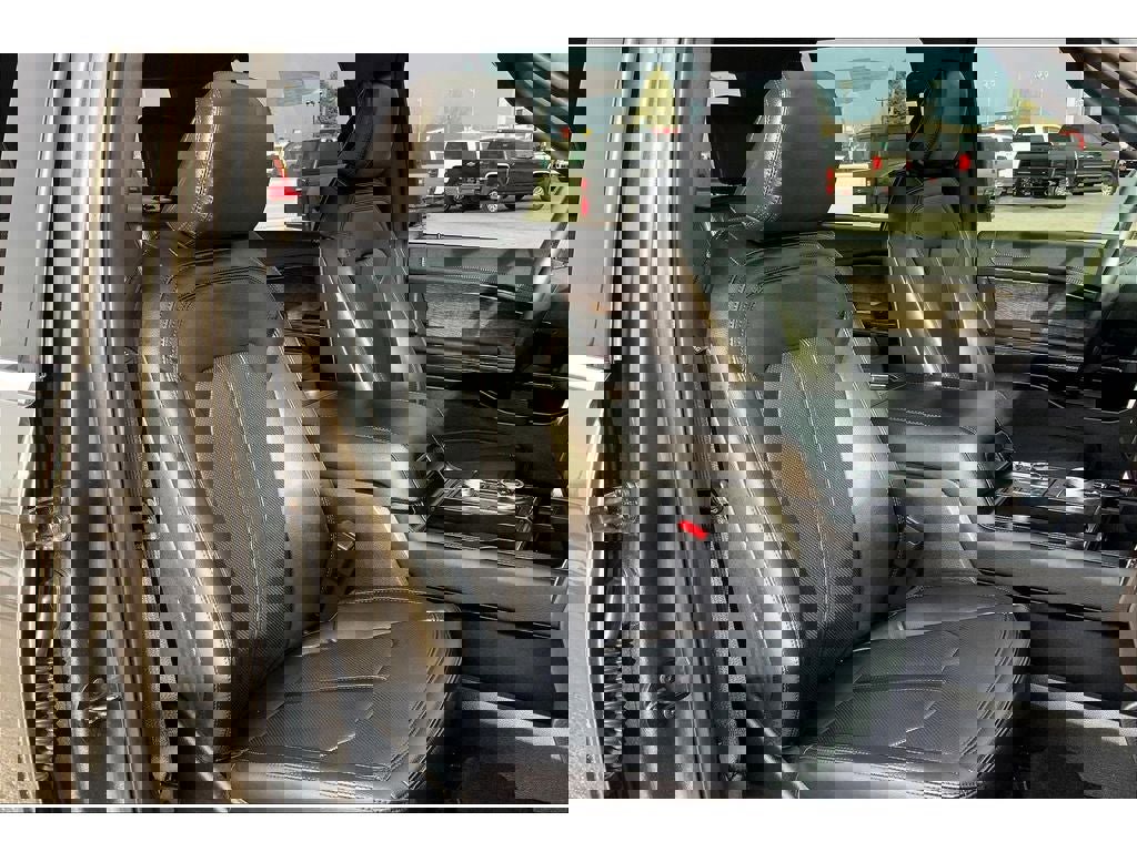 Used 2021 Ford Expedition Max Limited AWD/4WD image 7