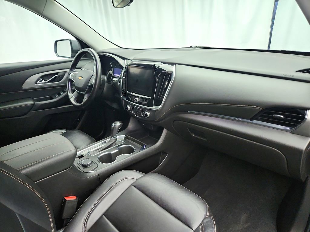 Used 2020 Chevrolet Traverse LT w/ LPO, Floor Liner Package image 30
