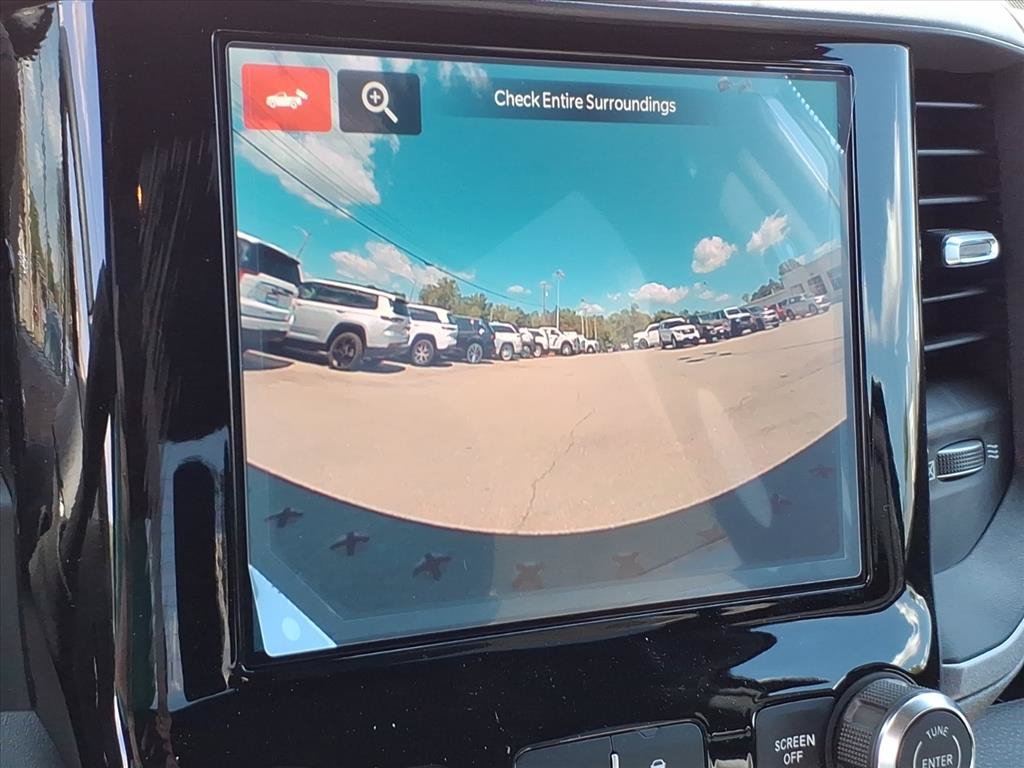 New 2026 RAM 5500 Tradesman AWD/4WD image 28