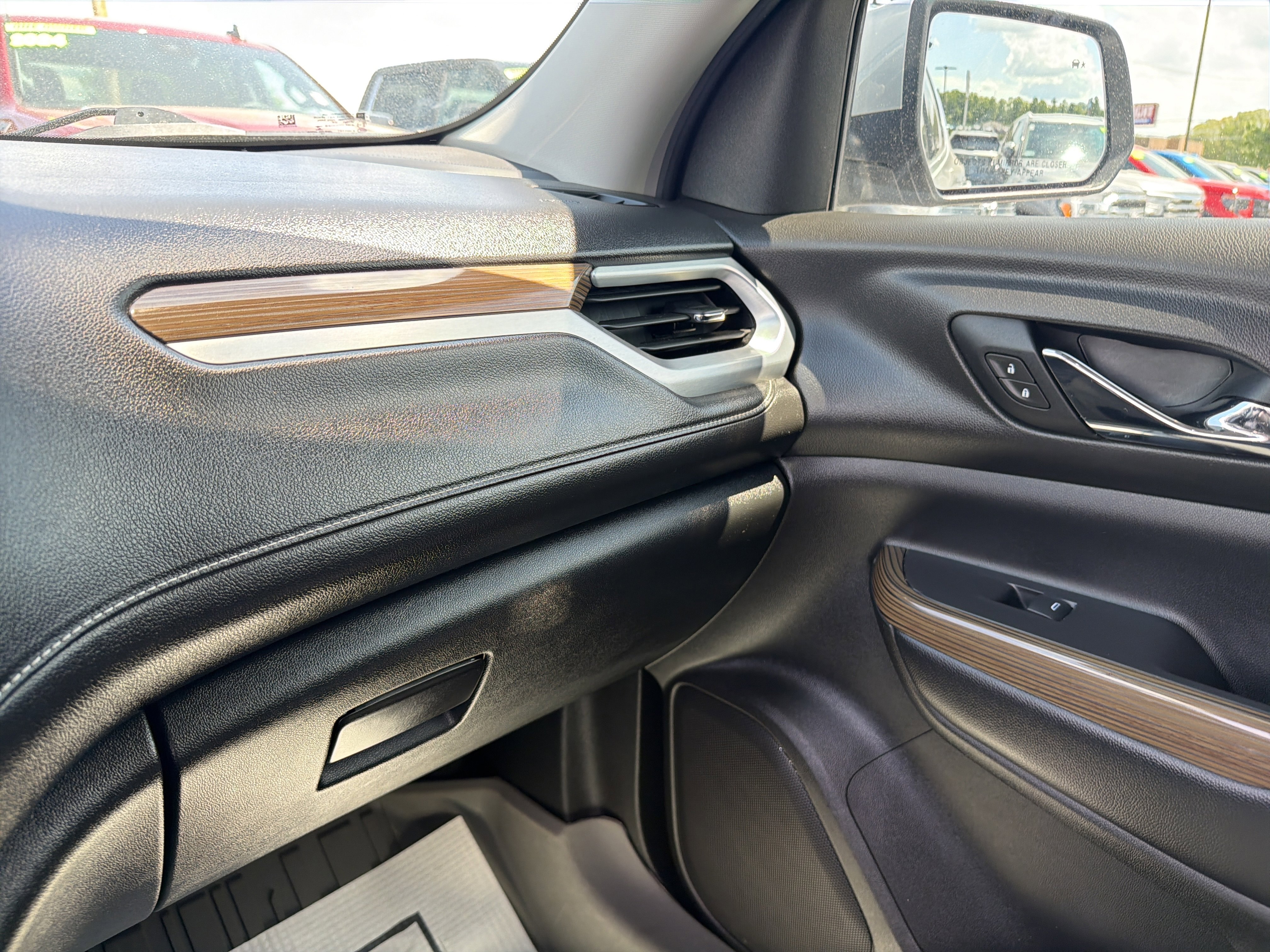 Used 2020 GMC Acadia SLE AWD/4WD image 24
