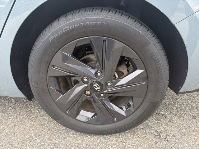 Certified 2022 Hyundai Elantra SEL w/ Convenience Package image 7