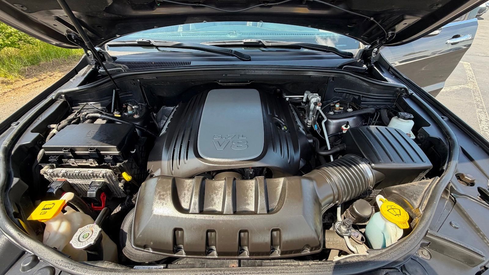 Used 2014 Jeep Grand Cherokee Overland AWD/4WD image 27