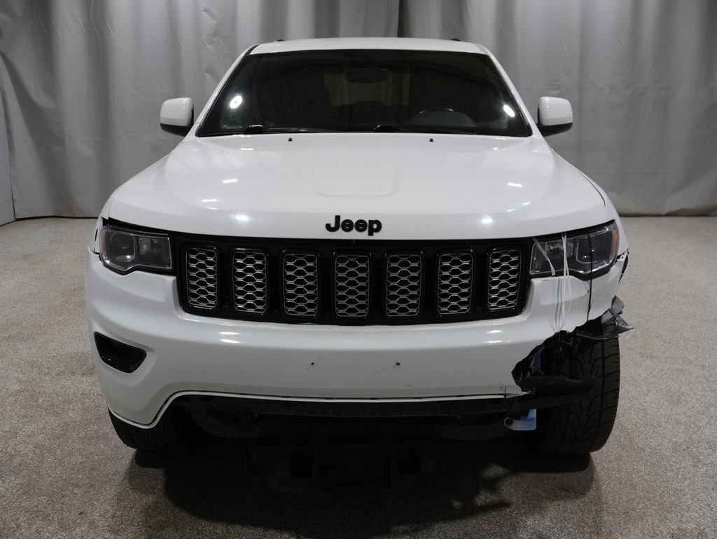Used 2018 Jeep Grand Cherokee Altitude AWD/4WD image 7