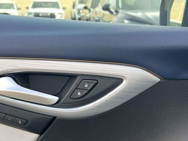 New 2026 Buick Envision Avenir image 25