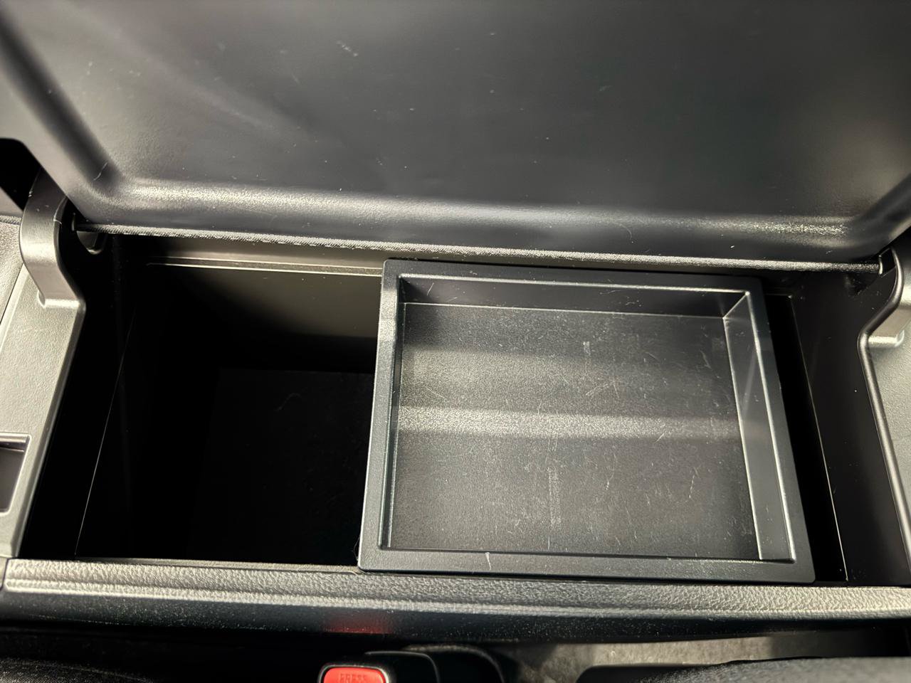 Used 2022 Toyota Prius Prime LE FWD image 33