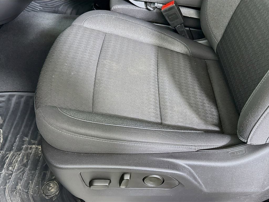 Used 2025 Chevrolet Silverado 1500 LT image 19