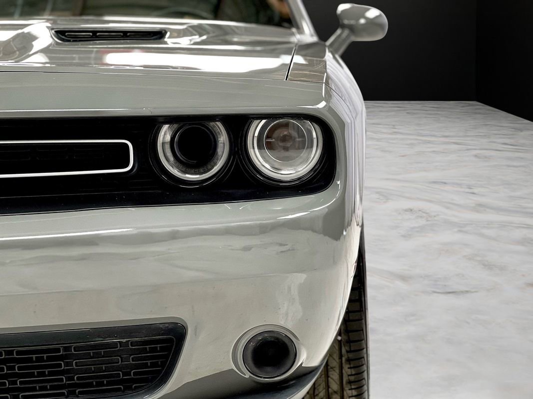 Used 2019 Dodge Challenger SXT image 17