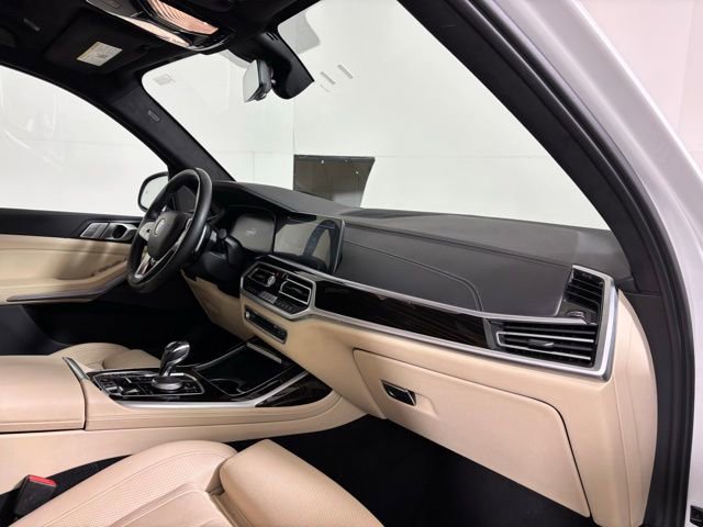 Used 2021 BMW X7 xDrive40i w/ Premium Package image 24